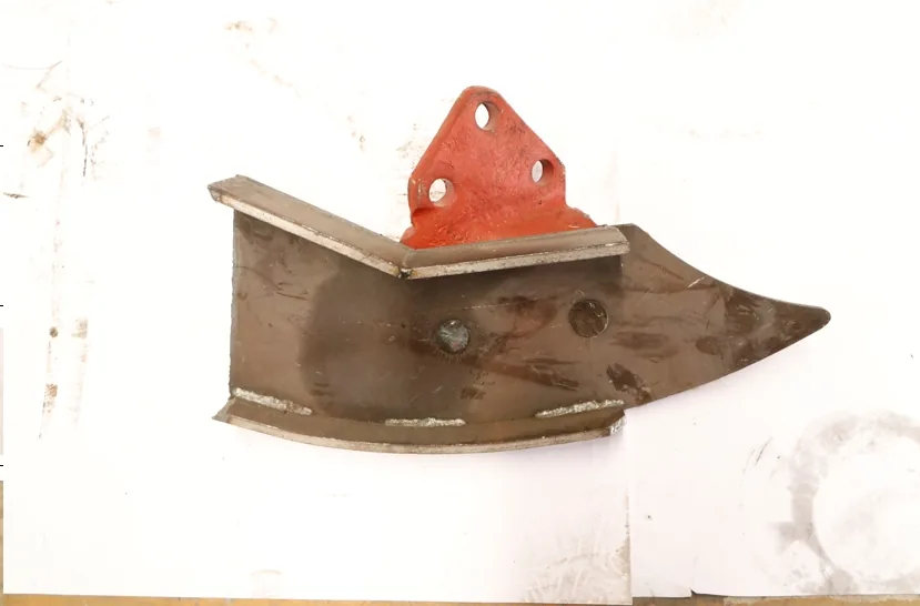 Raymond mill blade assembly